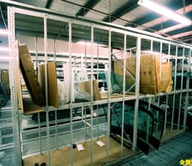 重型倉儲(chǔ)貨架設(shè)備廠家直銷