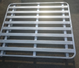 鋼托盤如何提高倉(cāng)庫(kù)貨架的利用率